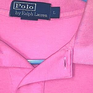 Large pink polo with buttoned collar. Ralph Lauren.